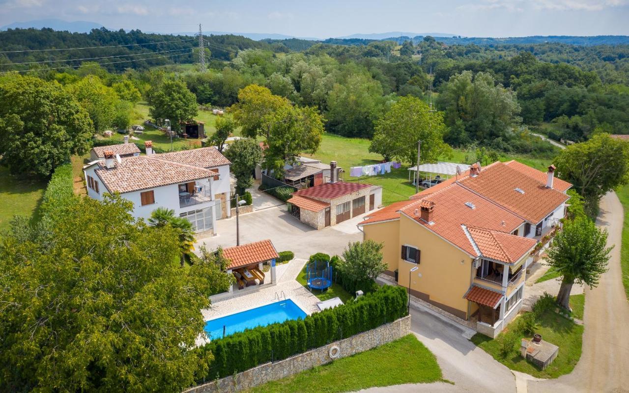 Villa Semy Pazin Eksteriør bilde