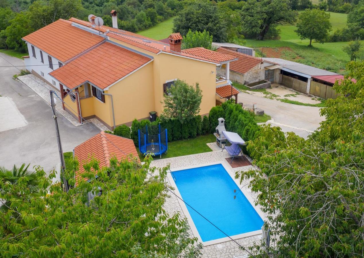 Villa Semy Pazin Eksteriør bilde