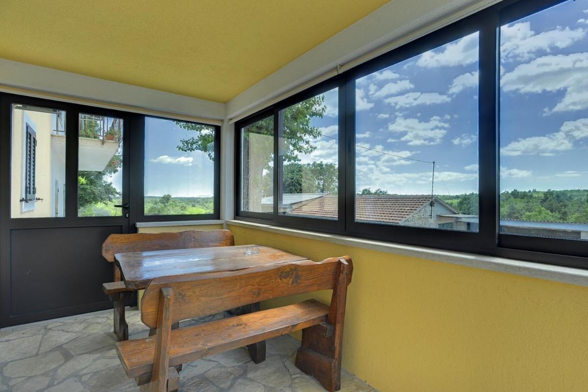 Villa Semy Pazin Eksteriør bilde