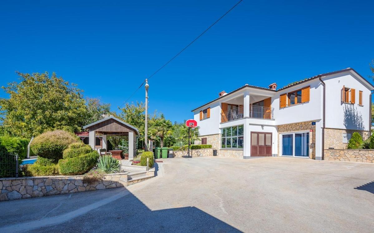 Villa Semy Pazin Eksteriør bilde
